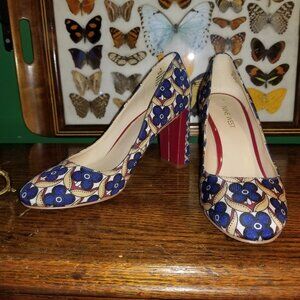 Groovy Nine West Geometric Heels